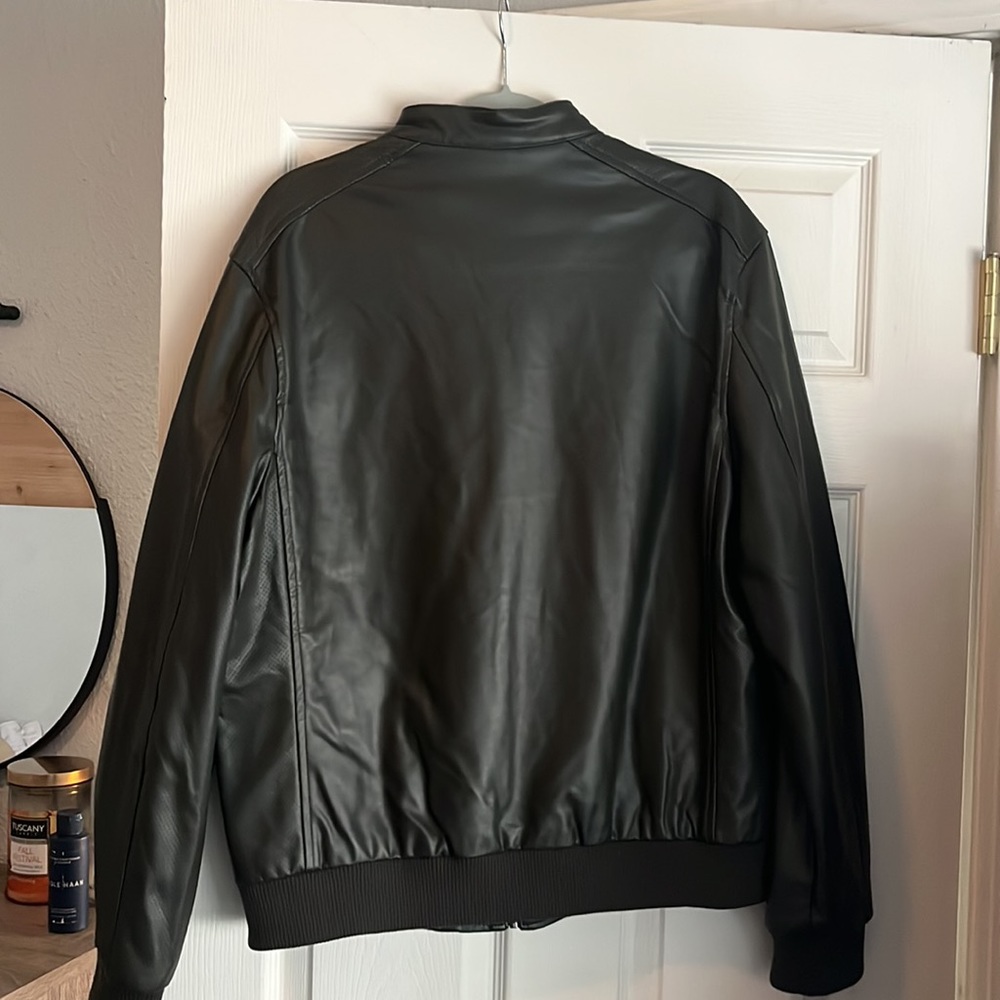 Guess leather jacket - Picture 2 of 5